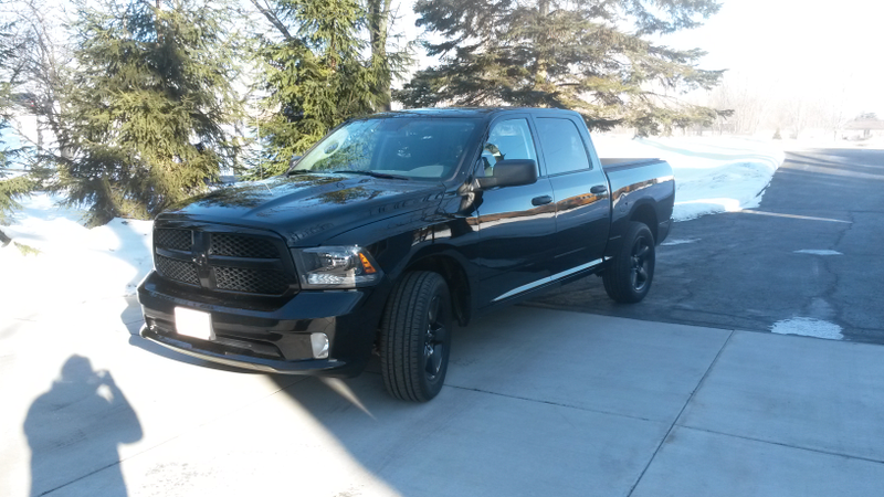 Illustration for article titled TL;DR Reviews: Ram 1500 - "Blaaaaack"